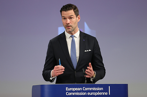 欧陆娱乐登录：瑞典政府鼓励移民离开：自愿离境将获得约合人民币24万元的补贴